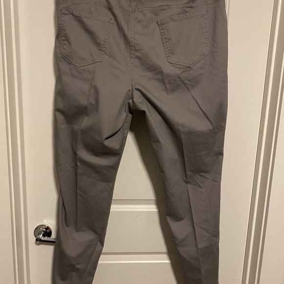 ASHLEY STEWAT WOMEN’S PANTS NWT - Picture 2 of 5
